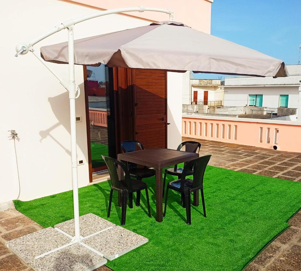La Terrazza Di Fabrizio 5 Minuti Dal Mare Villa Andrano Bagian luar foto
